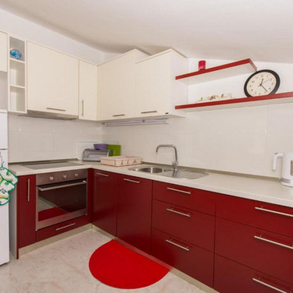 Kitchen, Apartmani Klarić, Dream Holiday Travel Tourist Agency - Okrug Gornji Croatia Okrug Gornji