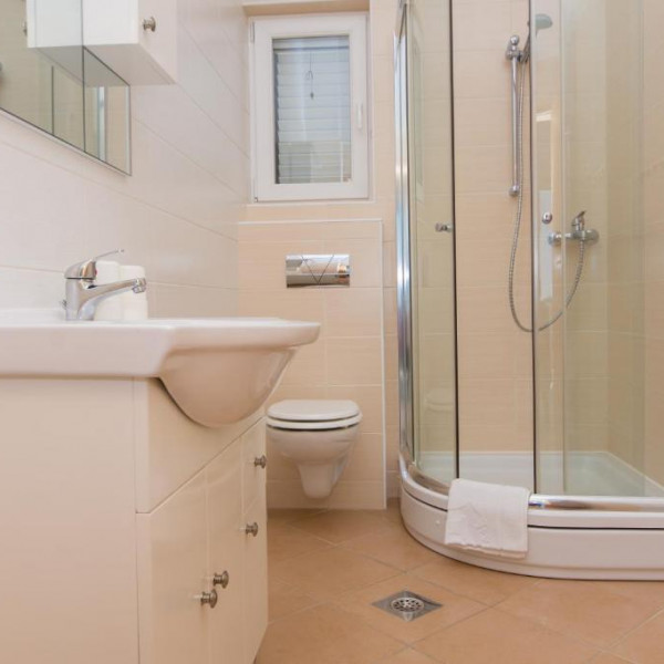 Bathroom / WC, Apartmani Ljuba, Dream Holiday Travel Tourist Agency - Okrug Gornji Croatia Okrug Gornji
