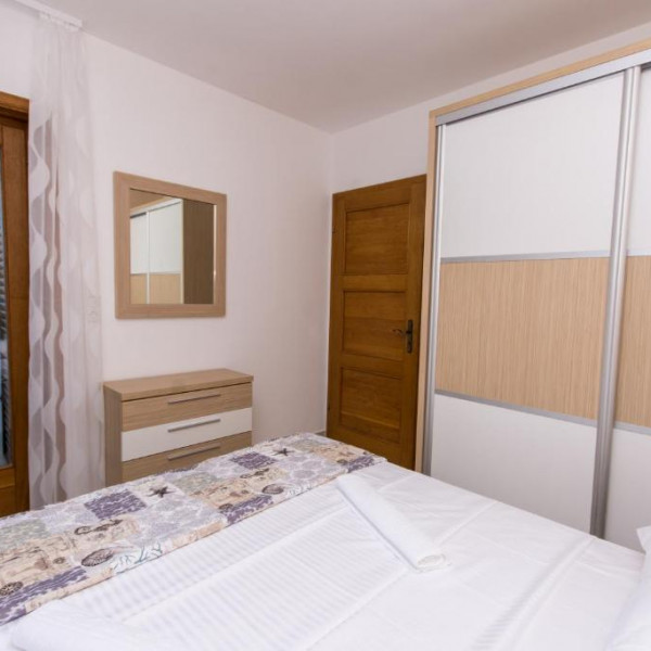 Zimmer, Apartmani Bisera, Reisebüro Dream Holiday Travel - Okrug Gornji - Kroatien Okrug Gornji