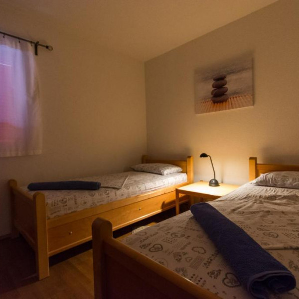 Zimmer, Apartmani Klarić, Reisebüro Dream Holiday Travel - Okrug Gornji - Kroatien Okrug Gornji