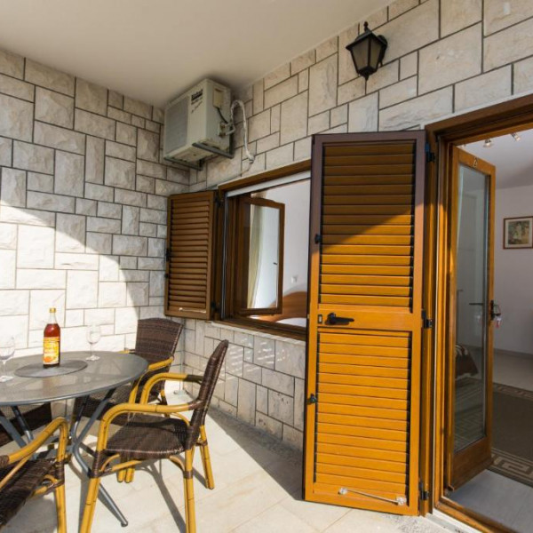 Das Wohnzimmer, Apartmani Bisera, Reisebüro Dream Holiday Travel - Okrug Gornji - Kroatien Okrug Gornji